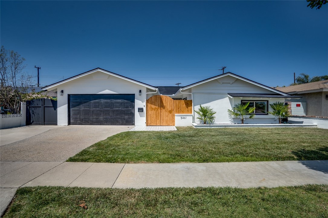 Image 2 for 5461 Meadowlark Dr, Huntington Beach, CA 92649