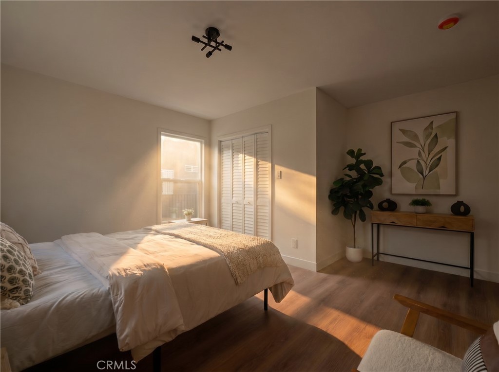 https://media.crmls.org/medias/8d219be0-f516-4a75-a241-61e20f4b0500.jpg?preset=X-Large