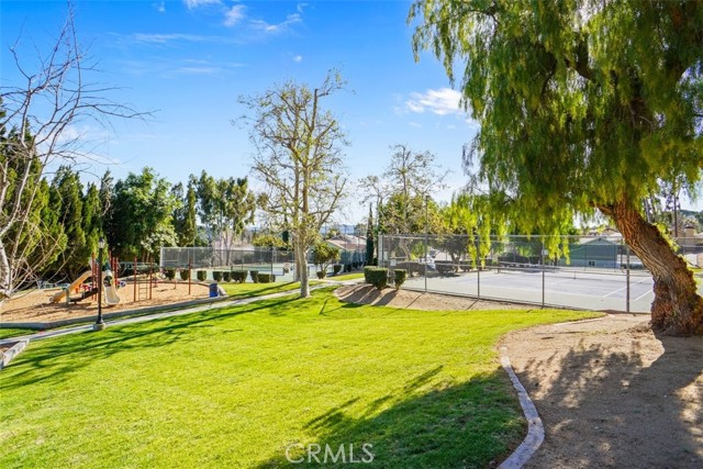 Detail Gallery Image 27 of 29 For 21946 Peppercorn, Saugus,  CA 91350 - 4 Beds | 2/1 Baths