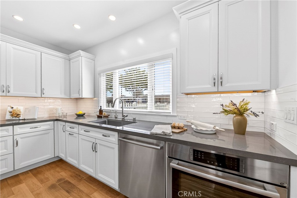 https://media.crmls.org/medias/8d221118-4339-43e4-9838-06e827afd924.jpg?preset=X-Large