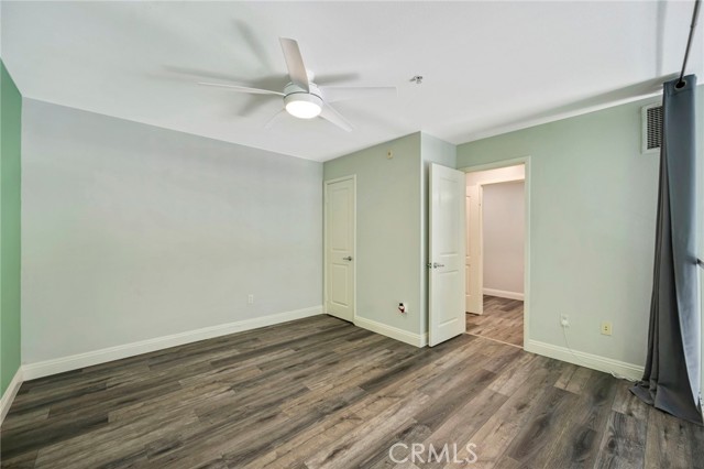 Detail Gallery Image 14 of 31 For 1801 E Katella Ave #4157,  Anaheim,  CA 92805 - 1 Beds | 1/1 Baths