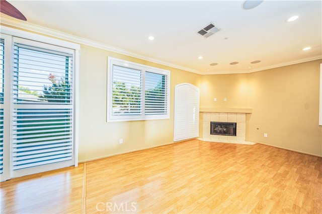 Detail Gallery Image 9 of 44 For 5569 Spur Ct, Fontana,  CA 92336 - 4 Beds | 2/1 Baths