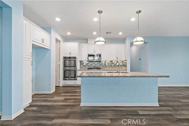 Detail Gallery Image 11 of 42 For 32847 Bachelor Peak St, Winchester,  CA 92596 - 4 Beds | 3 Baths