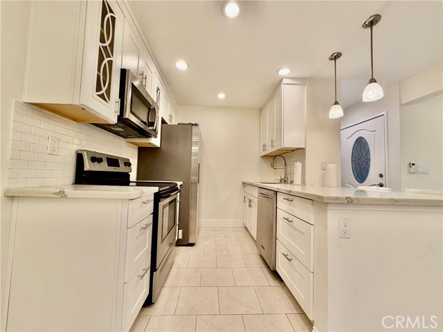 Detail Gallery Image 7 of 15 For 28947 Thousand Oaks, Agoura Hills,  CA 91301 - 2 Beds | 1 Baths