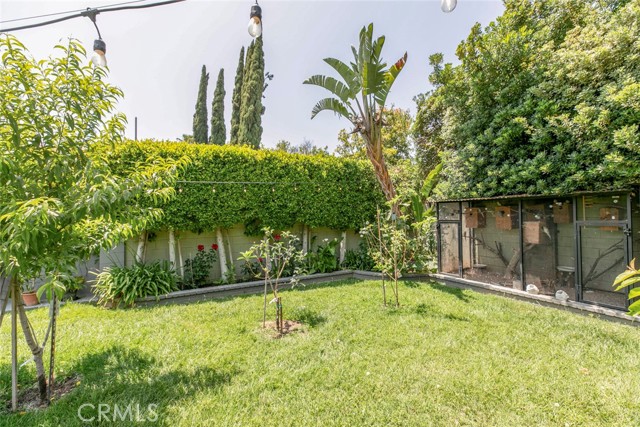 15409 Wyandotte Street, Van Nuys CA: https://media.crmls.org/medias/8d2675fa-40c6-48ee-a88d-2d330e89a397.jpg