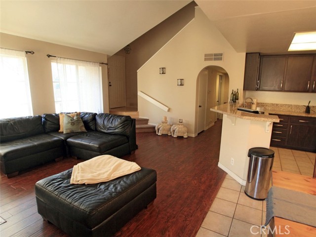 Detail Gallery Image 7 of 26 For 24352 Acaso #7,  Laguna Hills,  CA 92656 - 2 Beds | 2 Baths