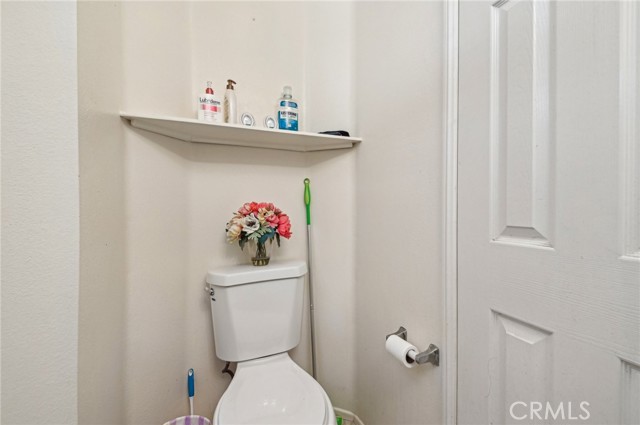 220 S Linhaven Circle, Anaheim CA: https://media.crmls.org/medias/8d26aa45-6822-4750-8402-4aaa7864ac4c.jpg