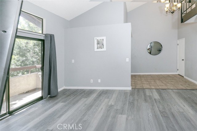 Detail Gallery Image 4 of 26 For 28031 Sarabande Ln #128,  Canyon Country,  CA 91387 - 2 Beds | 2 Baths