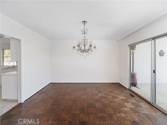 20193 Adele Drive, Woodland Hills CA: https://media.crmls.org/medias/8d275548-424a-4c05-a4aa-bf4bf604ba90.jpg
