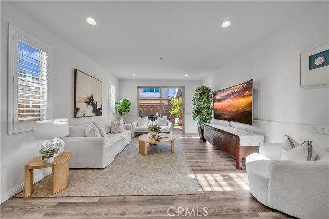 Detail Gallery Image 8 of 36 For 133 Hemisphere, Irvine,  CA 92618 - 4 Beds | 3 Baths