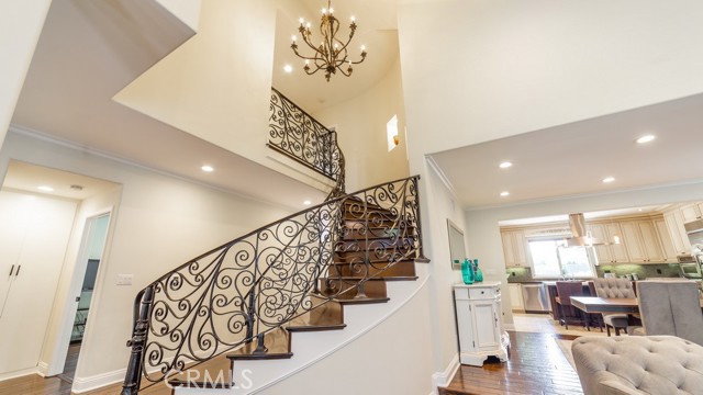 Detail Gallery Image 16 of 61 For 4461 Stern Ave, Sherman Oaks,  CA 91423 - 5 Beds | 4/1 Baths