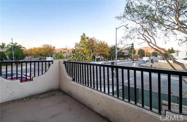 Detail Gallery Image 5 of 43 For 5526 E Los Angeles Ave #1,  Simi Valley,  CA 93063 - 3 Beds | 2/1 Baths