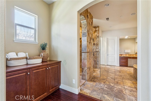 Detail Gallery Image 28 of 74 For 19262 Monterey St, Apple Valley,  CA 92308 - 5 Beds | 5/1 Baths