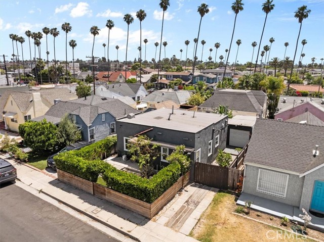 1940 Claudina Avenue, Los Angeles CA: https://media.crmls.org/medias/8d299e90-ba16-4e5b-89b5-f25ea8e3bd09.jpg