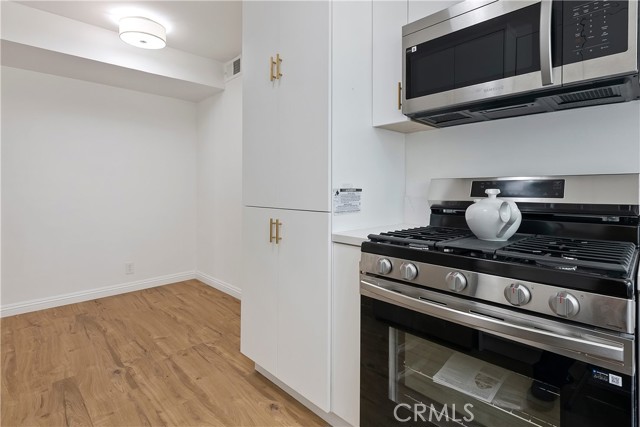 Detail Gallery Image 12 of 35 For 4312 Babcock Ave #6,  Studio City,  CA 91604 - 2 Beds | 2 Baths