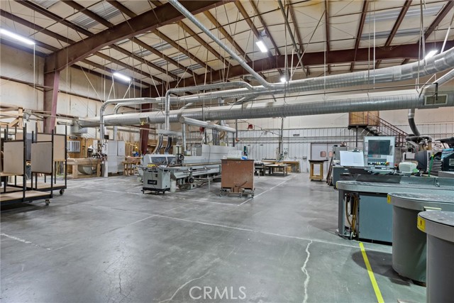Image 18 of 71 For 958 Mckale Road
