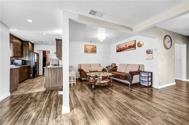 Detail Gallery Image 9 of 22 For 1220 Richard, Glendale,  CA 91206 - 2 Beds | 2 Baths