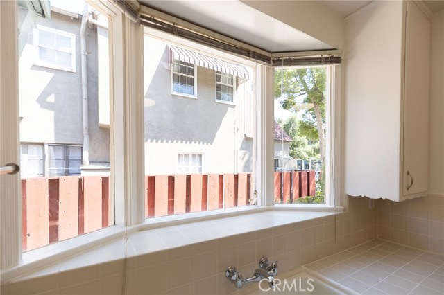 757 E Doran Street, Glendale CA: https://media.crmls.org/medias/8d2b69ff-7844-4082-bed3-49d4d11c042a.jpg