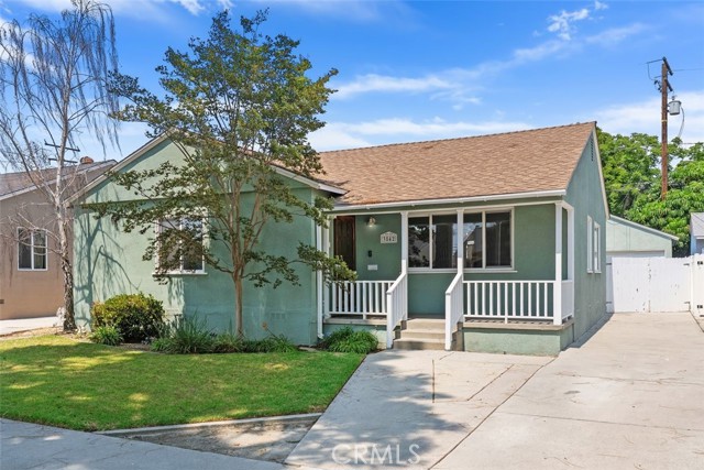 3842 Knoxville Avenue, Long Beach CA: https://media.crmls.org/medias/8d2b9475-ec6d-4282-a84e-6d29809d1059.jpg