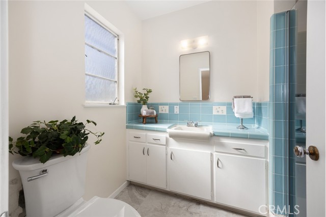 Detail Gallery Image 16 of 29 For 1526 Lynoak Dr, Claremont,  CA 91711 - 3 Beds | 2 Baths