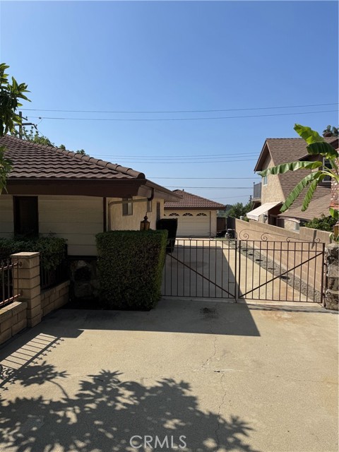1245 Colony Drive, Upland CA: https://media.crmls.org/medias/8d2be2e5-2381-4942-8322-0c49e7172253.jpg