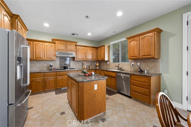 Detail Gallery Image 26 of 52 For 5200 Doble Aguila Way, Bakersfield,  CA 93306 - 4 Beds | 2/1 Baths