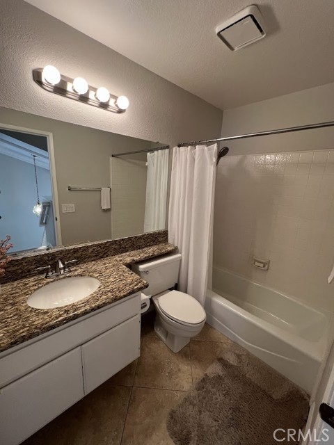 Detail Gallery Image 28 of 31 For 904 Whitewater Dr #6,  Fullerton,  CA 92833 - 2 Beds | 2/1 Baths