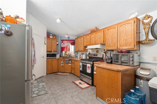 Detail Gallery Image 9 of 16 For 136 San Luis, Perris,  CA 92571 - 3 Beds | 2 Baths