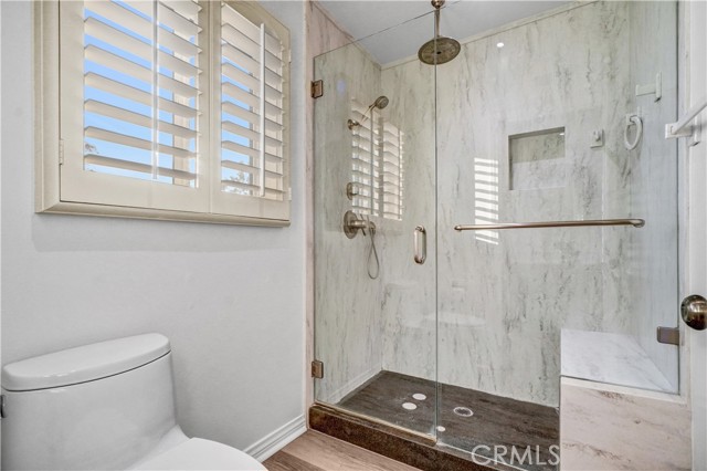 5215 E Rolling Hills Drive, Anaheim Hills CA: https://media.crmls.org/medias/8d2d489f-098a-4b5c-830b-9708332a7e2c.jpg