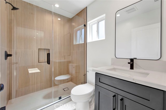 Detail Gallery Image 7 of 14 For 6712 Saint Clair Ave, North Hollywood,  CA 91606 - 3 Beds | 2 Baths