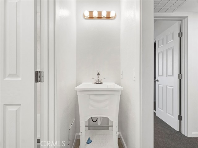 Detail Gallery Image 18 of 29 For 9834 Sepulveda Bld #109,  North Hills,  CA 91343 - 2 Beds | 2 Baths