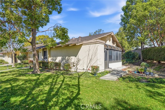 Detail Gallery Image 3 of 12 For 13108 Avenida Santa Tecla 714c,  La Mirada,  CA 90638 - 3 Beds | 2 Baths