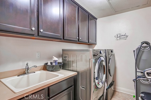 Detail Gallery Image 29 of 38 For 6850 Lucite Dr, Corona,  CA 92880 - 5 Beds | 3/1 Baths