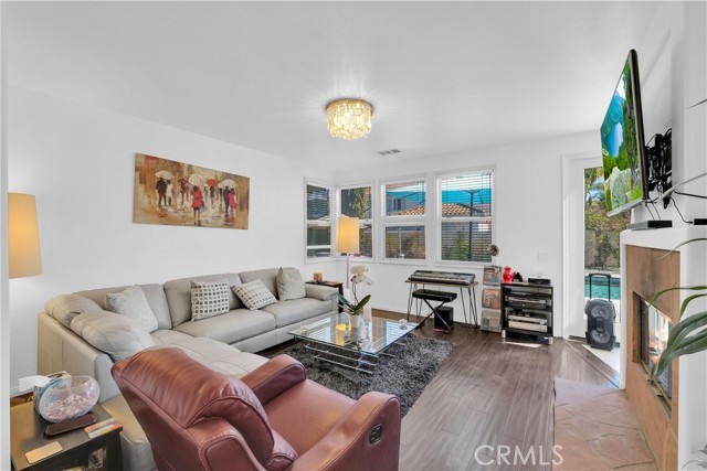 Detail Gallery Image 40 of 62 For 515 Chippendale Ave, Simi Valley,  CA 93065 - 5 Beds | 4 Baths