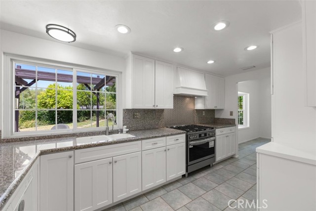 Detail Gallery Image 12 of 51 For 175 Wrangler Rd, Simi Valley,  CA 93065 - 4 Beds | 2 Baths