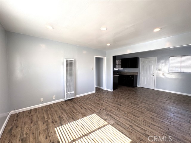 1314 W 106th Street, Los Angeles CA: https://media.crmls.org/medias/8d2f18be-109a-4a32-bea7-34a5544dc955.jpg