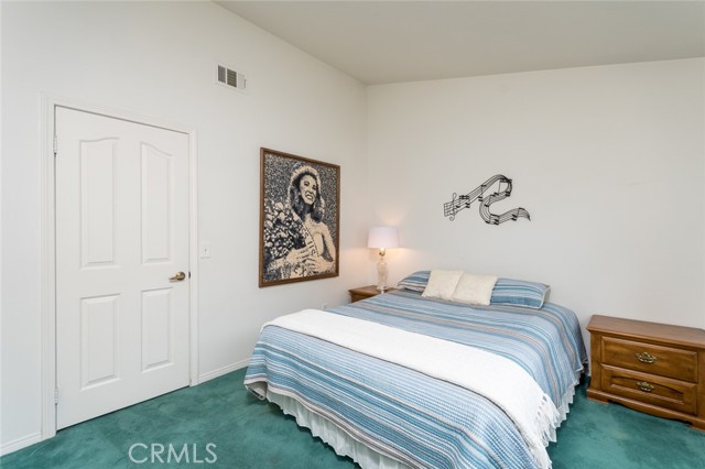 21714 Agajanian Lane, Saugus CA: https://media.crmls.org/medias/8d2fdb0d-9d5a-4ee7-b960-fd83ca5770e0.jpg