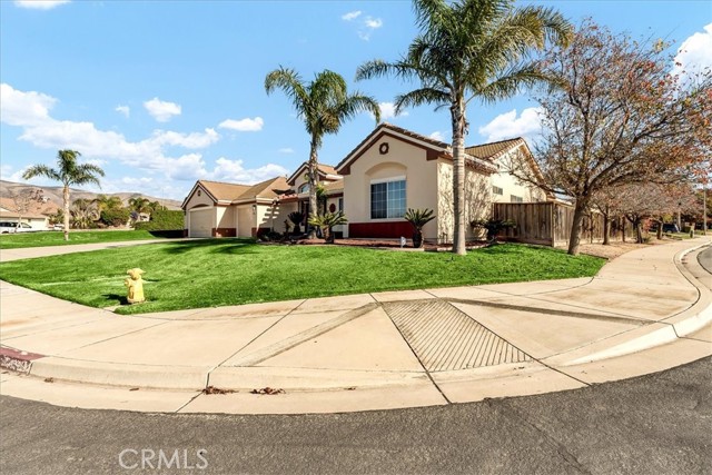 Detail Gallery Image 4 of 46 For 9620 Sierra Madre Ct, Soledad,  CA 93960 - 4 Beds | 2/1 Baths