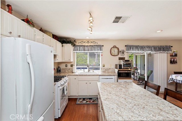 Detail Gallery Image 16 of 46 For 27508 Eastwind Dr, Corona,  CA 92883 - 3 Beds | 2 Baths