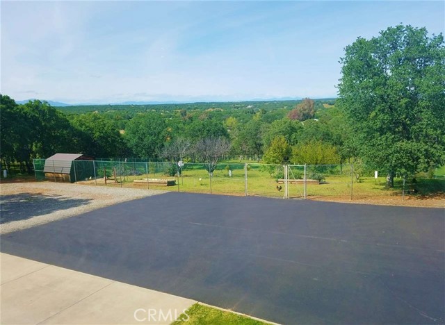 Detail Gallery Image 4 of 5 For 19015 Bonita Road, Red Bluff,  CA 96080 - 4 Beds | 3/1 Baths