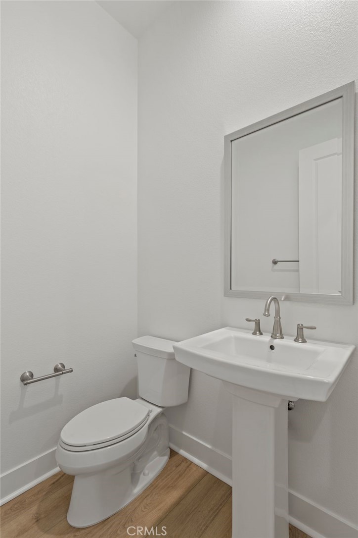 https://media.crmls.org/medias/8d323238-4d0b-4159-ae47-a00be2f7a2fb.jpg?preset=X-Large