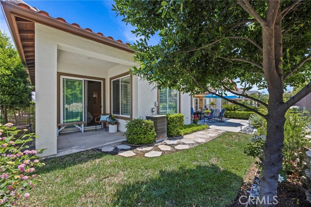 9121 Wooded Hill Drive, Corona CA: https://media.crmls.org/medias/8d326d2a-16db-4c73-863e-c89f0367fa42.jpg