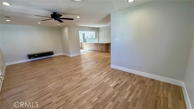 Detail Gallery Image 17 of 22 For 23012 Gilmore St, West Hills,  CA 91307 - 4 Beds | 2 Baths