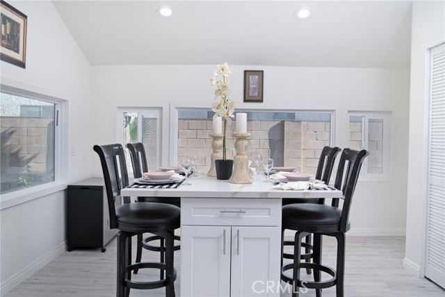 Detail Gallery Image 16 of 70 For 10660 Melvin Ave, Porter Ranch,  CA 91326 - 5 Beds | 3/1 Baths