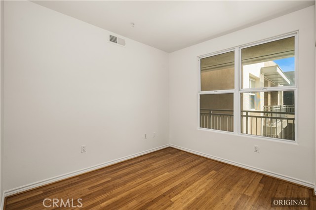 Detail Gallery Image 22 of 30 For 85 E Commonwealth Ave 3d,  Alhambra,  CA 91801 - 2 Beds | 2 Baths