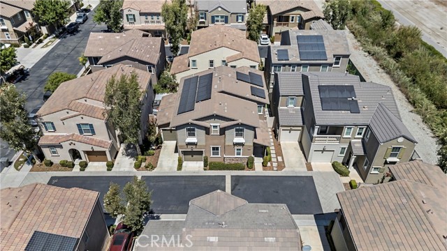 14681 Marist Lane, Chino CA: https://media.crmls.org/medias/8d33f91f-42e5-4b65-8b2d-65f656f074a0.jpg