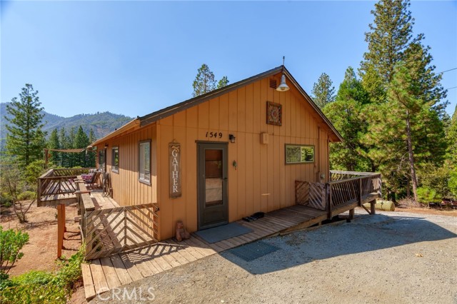 Detail Gallery Image 4 of 51 For 1549 Coy Flat Dr, Springville,  CA 93265 - 3 Beds | 2 Baths