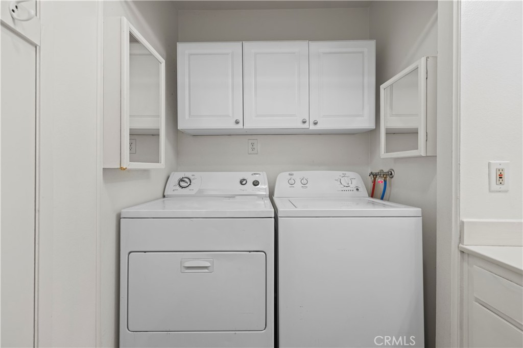 https://media.crmls.org/medias/8d3599c1-8573-4402-9cab-ab057e6aaa48.jpg?preset=X-Large