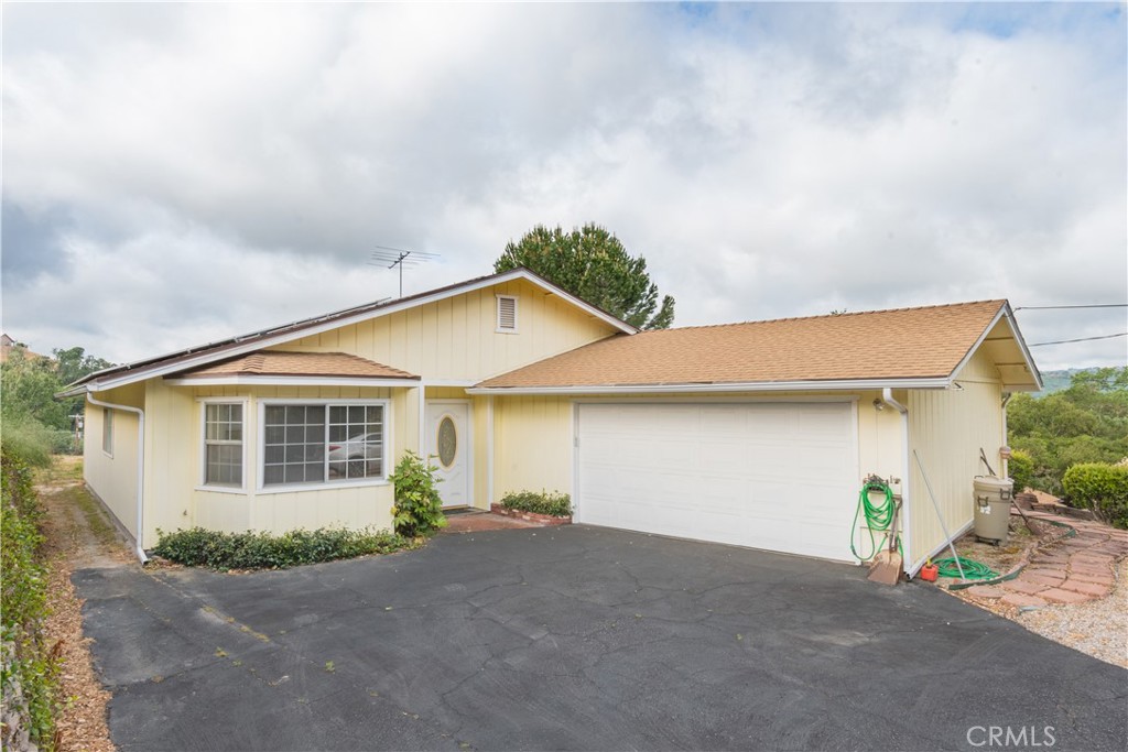 4490 Rosita Avenue, Atascadero, CA 93422
