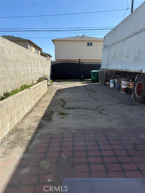 Detail Gallery Image 12 of 13 For 260 E South St, Long Beach,  CA 90805 - 2 Beds | 1 Baths